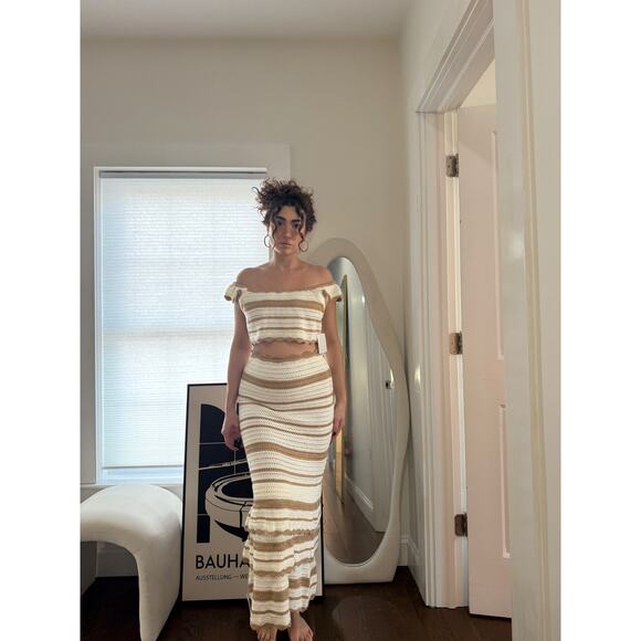 JLUXLABEL Corazon Ruffle Skirt Set — Beige (L/XL) NWT - Picture 2 of 7